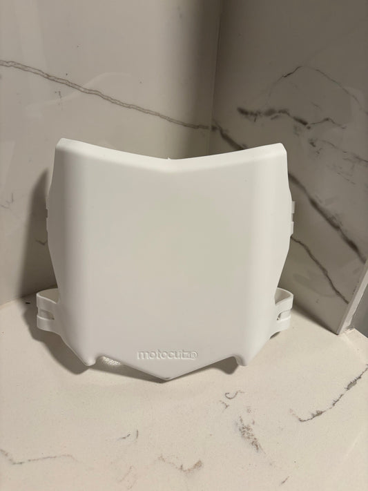 White Motocutz number plate